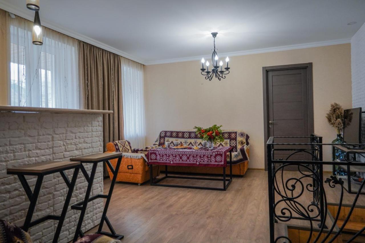 Hotel House 54 Kazbegi Esterno foto